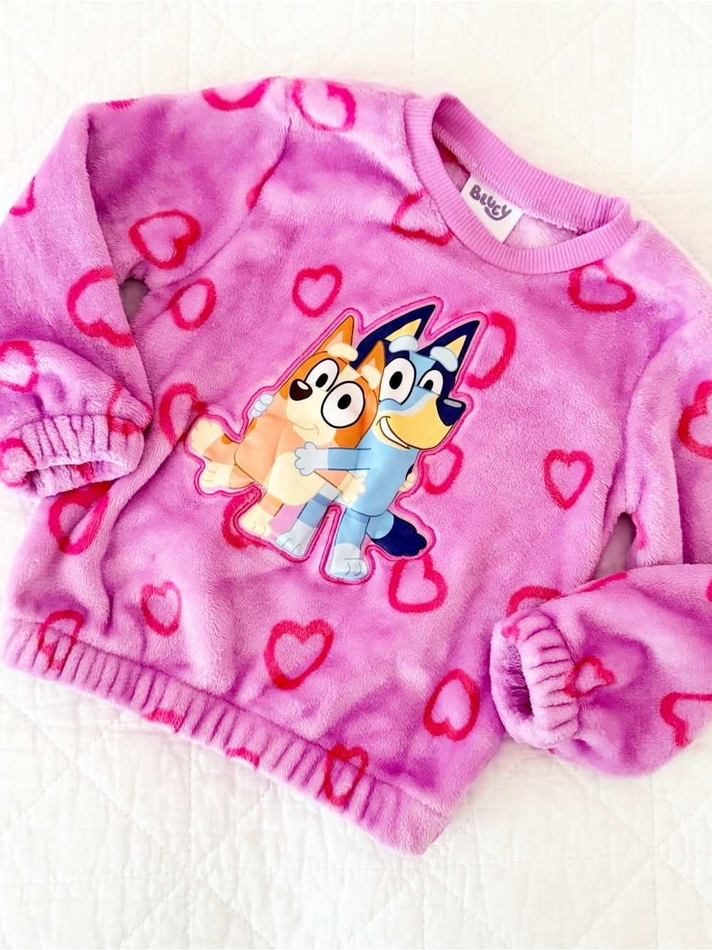 Bluey 3T Kids Pink Heart Plush Crewneck Sweatshirt Bluey Hugging Bingo